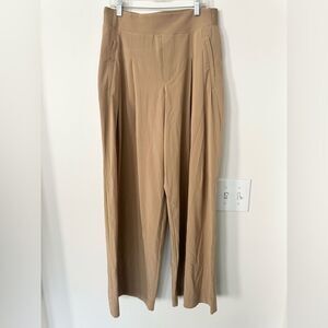 ATHLETA Wimen’s Wide Legged Pants 4